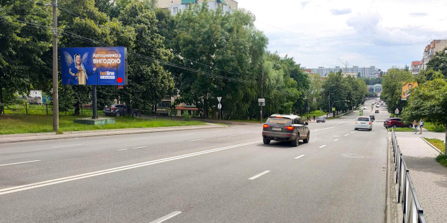 Щит 6x3,  Свободи вул. 9а (підйом до трц СВ)