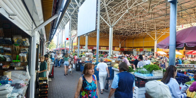 Щит 6x3,  Соборна вул.11 (центр. продринок, №3, зовн)