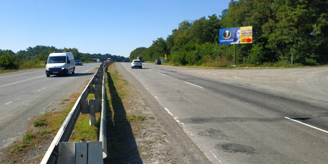 Щит 6x3,  В'їзд з Рівного, Житомира (поворот на с.Лісові Гриневці, Н03)