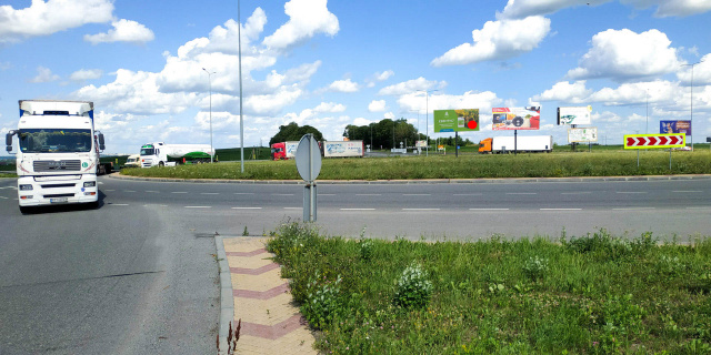 Щит 6x3,  В'їзд зі Львова (коло. лівий, М12)